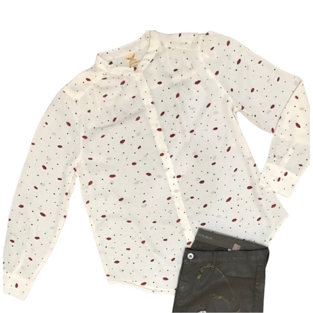 Faded Glory Kisses Lip Print Sheer Button Down Blouse